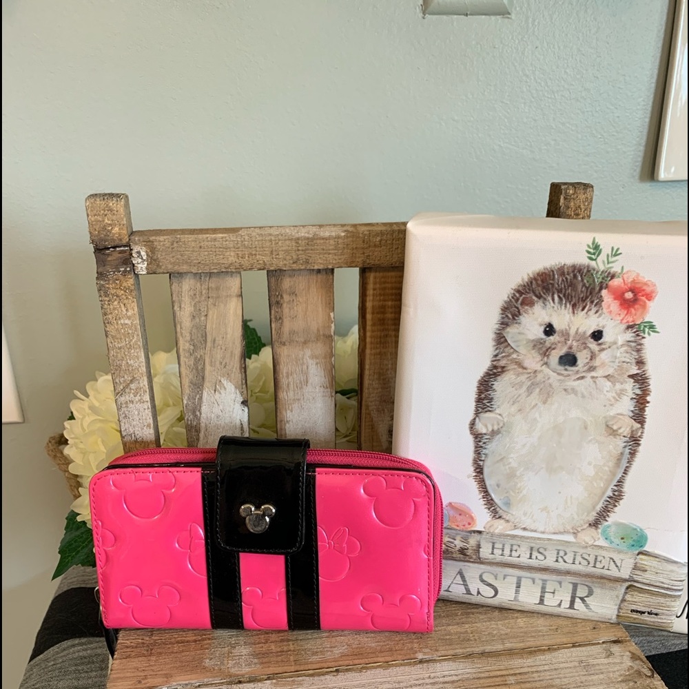 Disney wallet